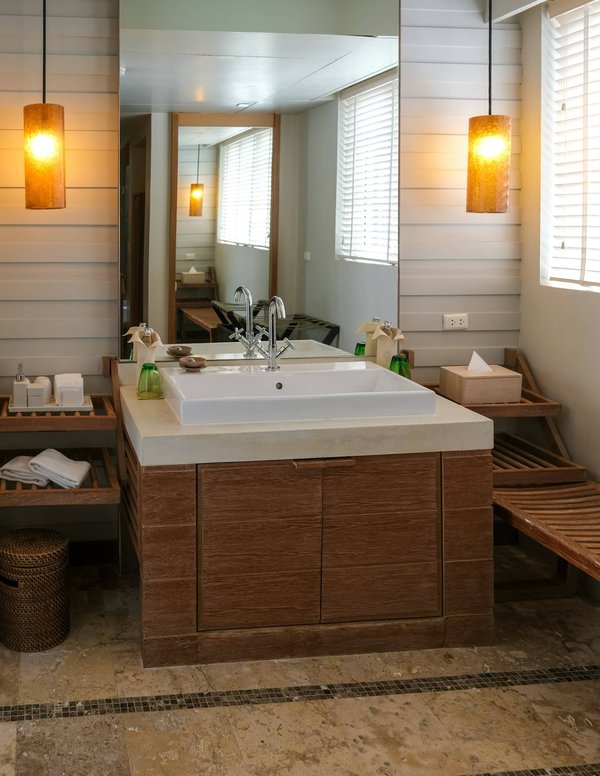 Meubles de salle de bain : les matériaux les plus populaires